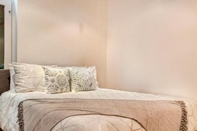 Lovely 2-Bedrooms in Camden Town