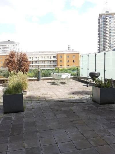 Aircon in all Rooms Desirable 2bed Flat in Chelsea