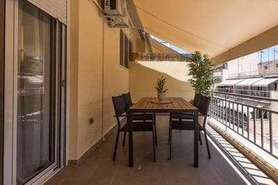 Filo22 - is the coolest in Patralona with Big Balcony