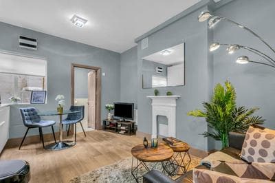 MySquare One Bed Lower Floor Flat near Oxford Street