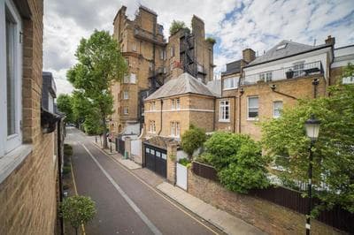 The Prestigious Residence with Modern Elegance