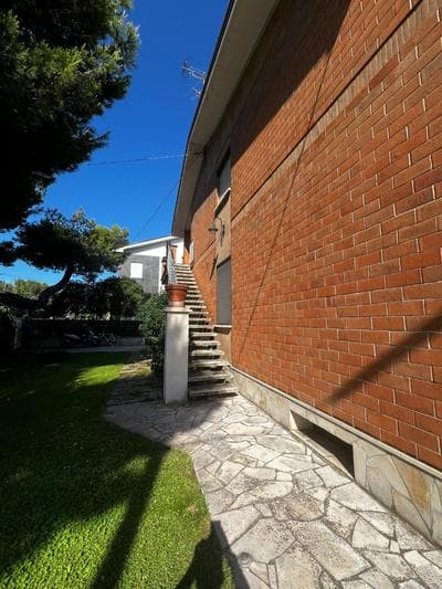 PM 10 Via Leone Guest House