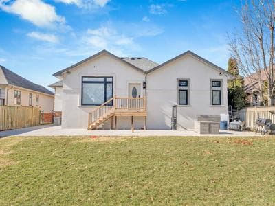 Private Luxury 1BR Apartment in Prime Location