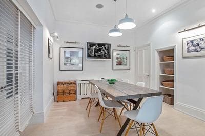 White House Mews Property