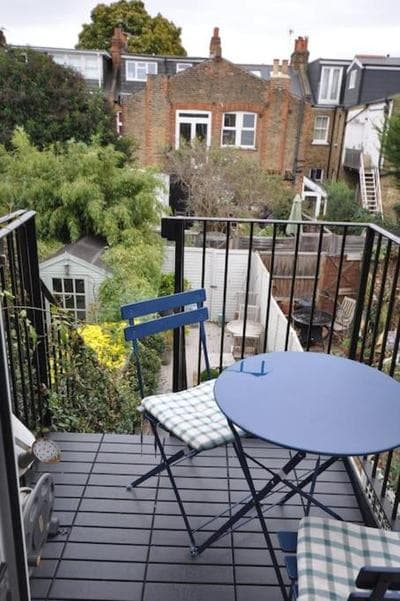 Lovely 2-bed maisonette with garden close to river in Barnes - Mortlake
