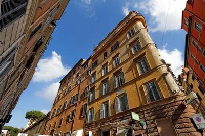 Casa Crispi by Hili