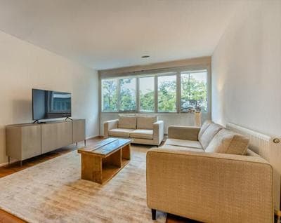2-Bedrooms near Hyde Park