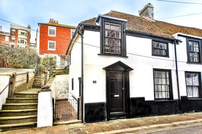 The Captains Cottage (Old Town)
