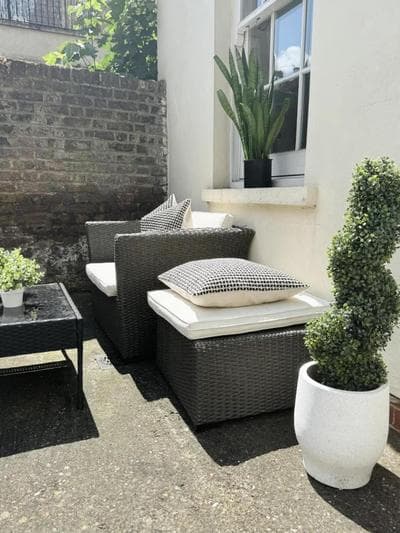 London Stylish 1 Bedroom Apartment with Garden