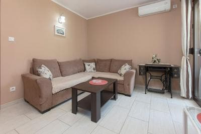 Andrea Beachside Apartment