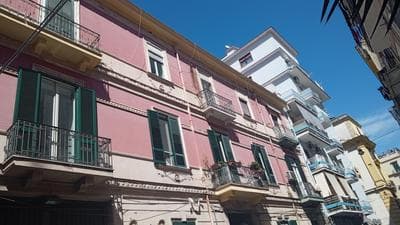 Appartamento-Casa Vacanze La Teresina Centralissima Tra Stazione Centrale e Aeroporto