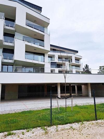Helikon Terrace Susanne Apartment