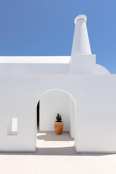 Omna Caldera Suites