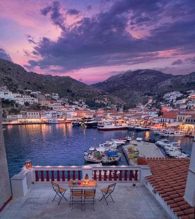 Douskos Exclusive Property