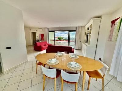 Luxury Pentohuse near the Beach