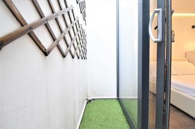 Superb Apartment, Shirland Mews