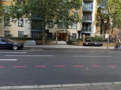 1 Bed Apartment with Balcony - London - 26BHS