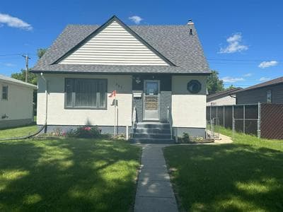 Spotless 4 Bedrooms 4 Beds Sleep 8 in Winnipeg
