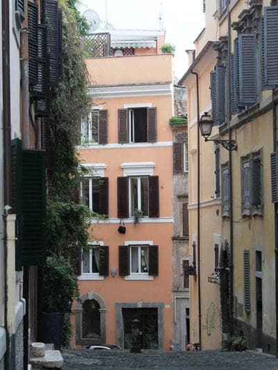 Hella Ibernesi 23 Fori Imperiali Inn, New Gestion!