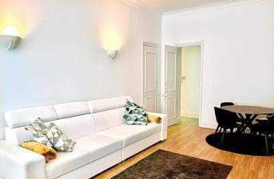 Knightsbridge one Bedroom Flat