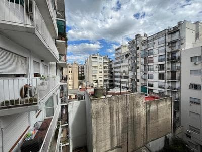 Amplio semipiso en Recoleta