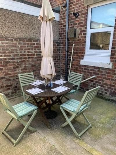 RestfullStays- 3 Bedroom, 4 Bed House FREE PARKING