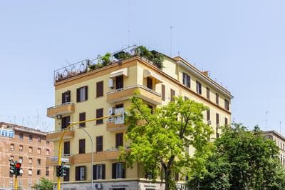 Hostly-The Happya Lodge-By San Giovanni Laterano