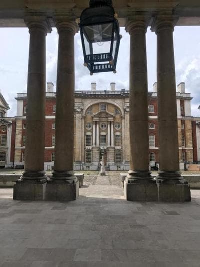 Modern 2-Bed Apartment in Greenwich - Prime Location Near Cutty Sark & Excellent Transport Links