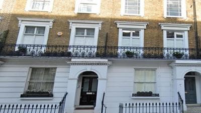 Oakley Central London Apartment