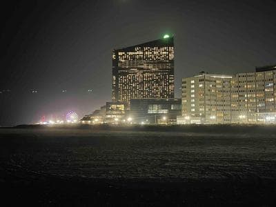 4 bed- Seaside, 1 block to AC Boardwalk & Shore
