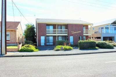 Commodore 2 2-18 Basham Rd Port Elliot - Linen Included