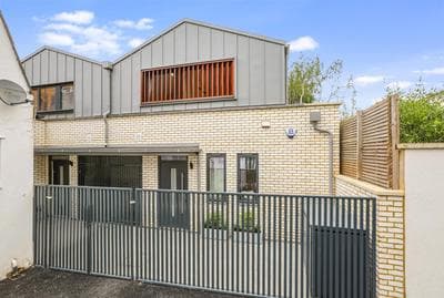 Elegant & Stylish Brand New 3 Bed Retreat
