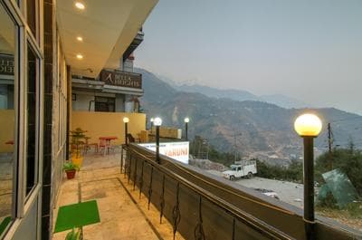Hotel Varuni Classic Mcleod Ganj !! Near Mall Road !!