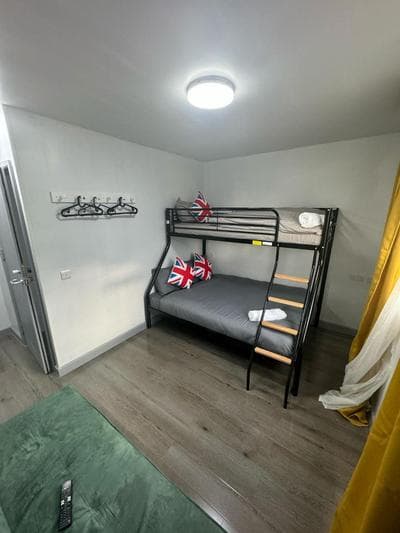 Flat 6 stay in ilford