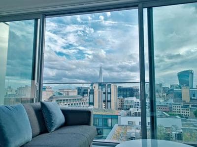 Luxury 2BR Apartment near Tower bridge