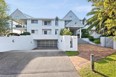 Spinnakers Reach Unit 9 managed by Batemans Bay Accom