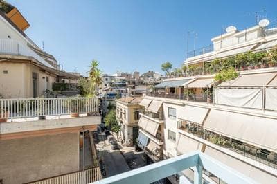 Bright & Airy 2BD Apt Close To National Garden