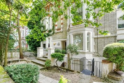 VICHY - The Hampstead Star | Prime Location