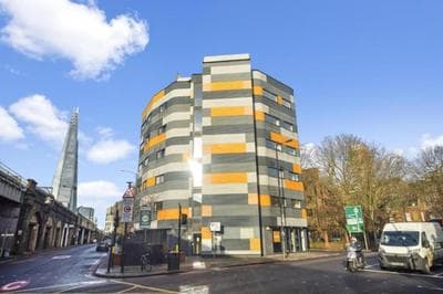 Modern 2-Bedroom, 2-Bath Apartment in Tower Bridge & London Bridge - Unbeatable Location & Transport Links