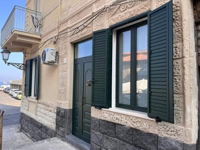 Aci Trezza suite fronte mare