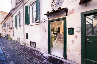 TrastevereHome - Elegant Stay near Villa Farnesina