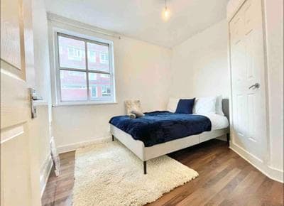 3 Bedrooms London Urban Escape