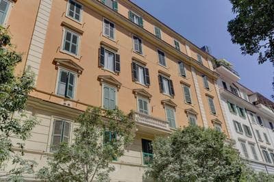San Giovanni Cozy Apt - Home and More