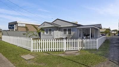 Crackers - Pet Friendly, Jetty Location, Walk to Restaurants