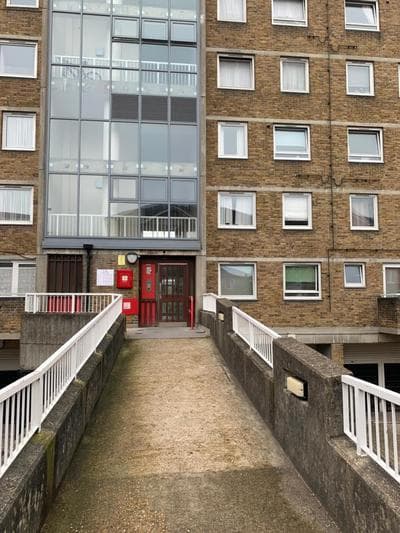 RoslinHouse
