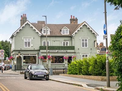 Elegant big House in Wandsworth, Close to Clapham, London
