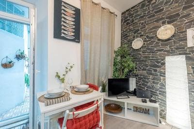 Modern Rustic Apartment in Graça