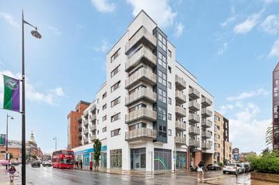 Modern Central 1 bed Wimbledon pad