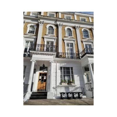 FB1-Spacious Basement Studio Flat fits 2- Near Hyde Park