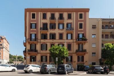 GuestHost - MM San Giovanni Apartment